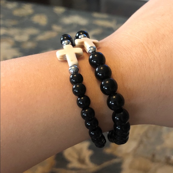 Cross Charm Beaded Bracelet - Picture 6 of 8